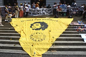 Atos em frente a Câmara do Rio lembram os seis anos da morte da vereadora Marielle Franco e Anderson Gomes