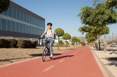 Agora é Lei: Norma que permite circulação de bicicletas elétricas nas ciclovias é sancionada